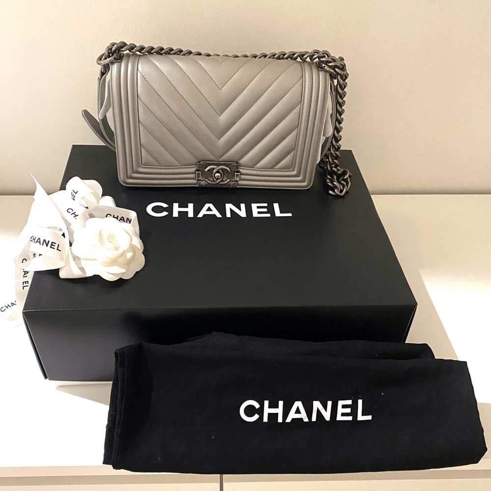 Chanel Medium Boy Bag in silver chevron